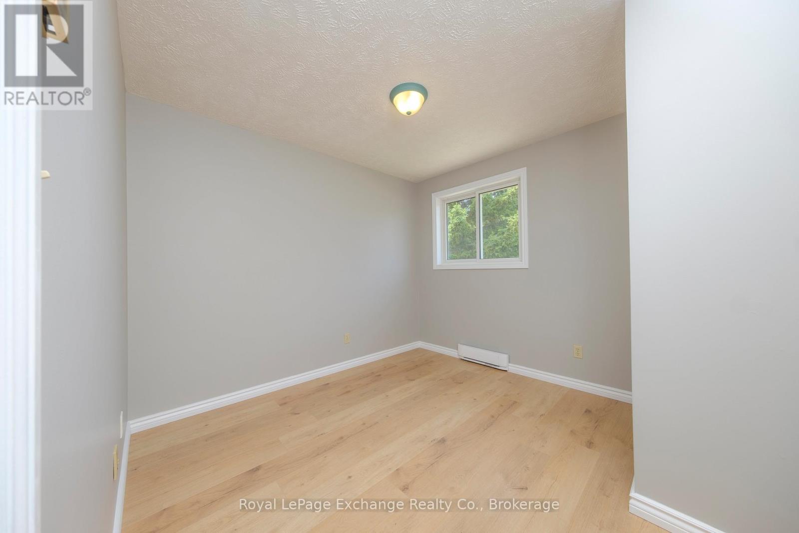 649 Lloyd Street, Saugeen Shores, Ontario  N0H 2C1 - Photo 20 - X12279121
