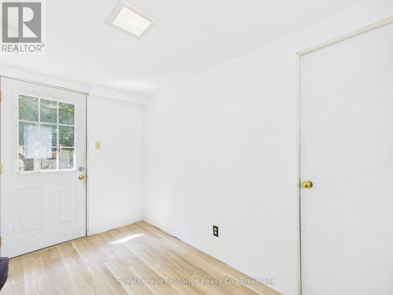 557 Market Street, Saugeen Shores, Ontario  N0H 2C4 - Photo 19 - X12290906