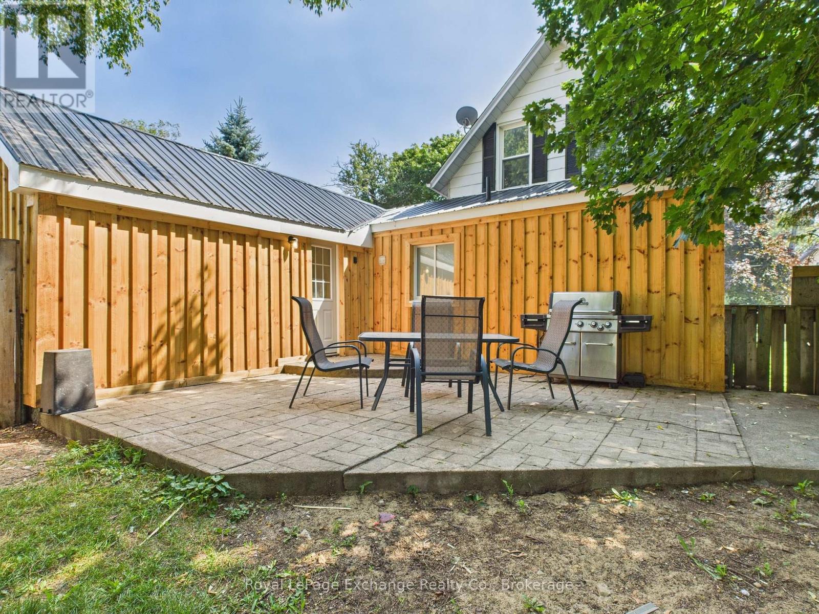 557 Market Street, Saugeen Shores, Ontario  N0H 2C4 - Photo 15 - X12290906