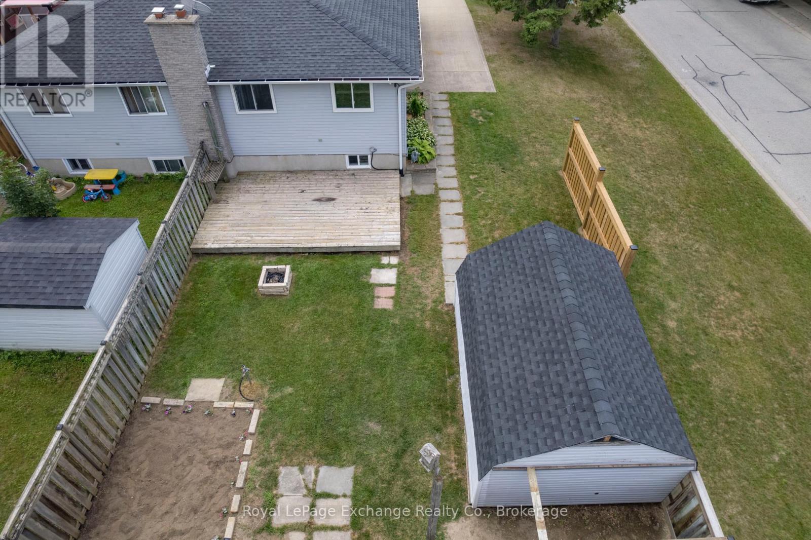 649 Lloyd Street, Saugeen Shores, Ontario  N0H 2C1 - Photo 8 - X12279121