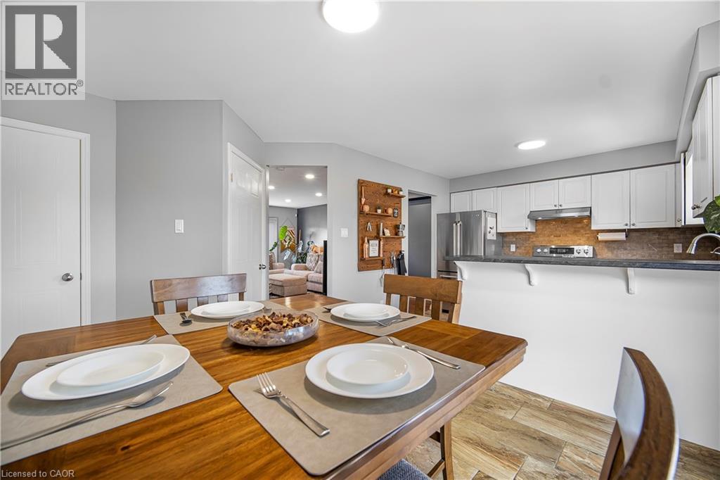 Photo 9 of 32 for 6 Eula White Place