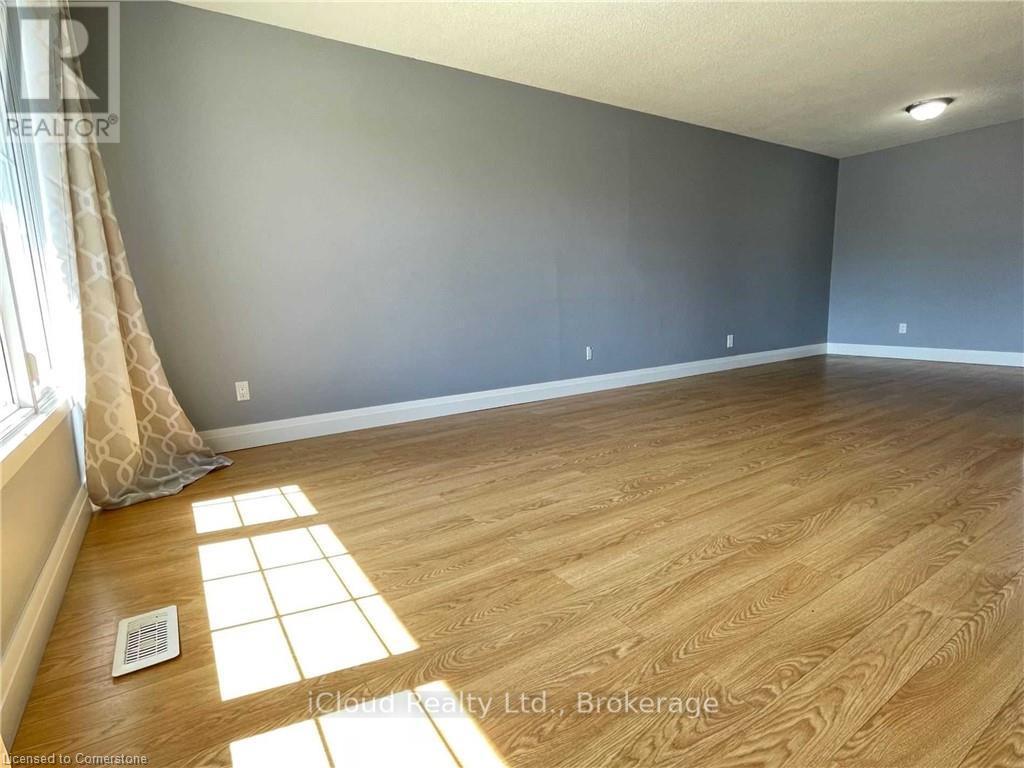 624 College Avenue W, Guelph, Ontario  N1G 1T8 - Photo 4 - X12328637