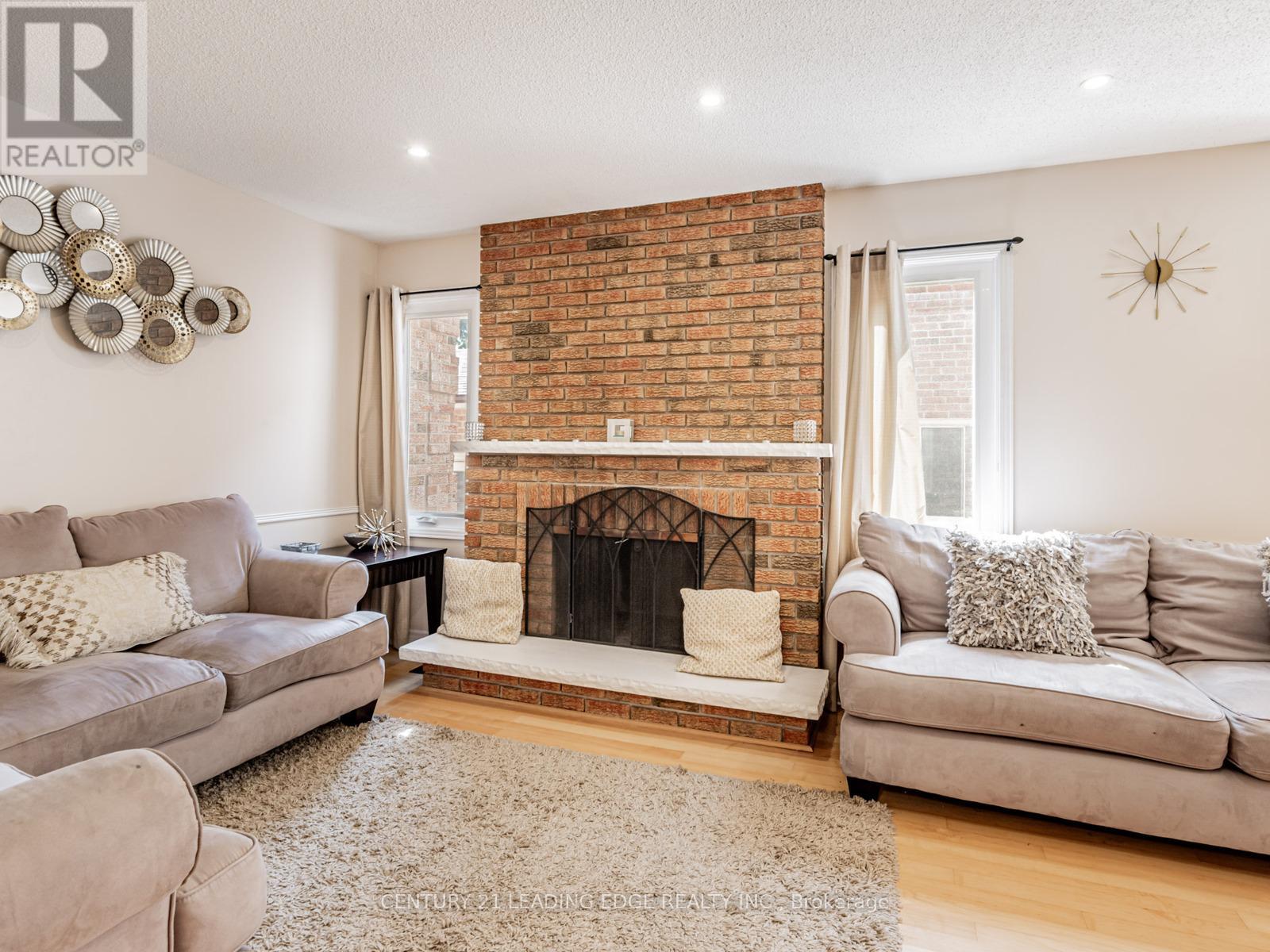 113 Major Buttons Drive, Markham, Ontario  L3P 3X7 - Photo 8 - N12353174