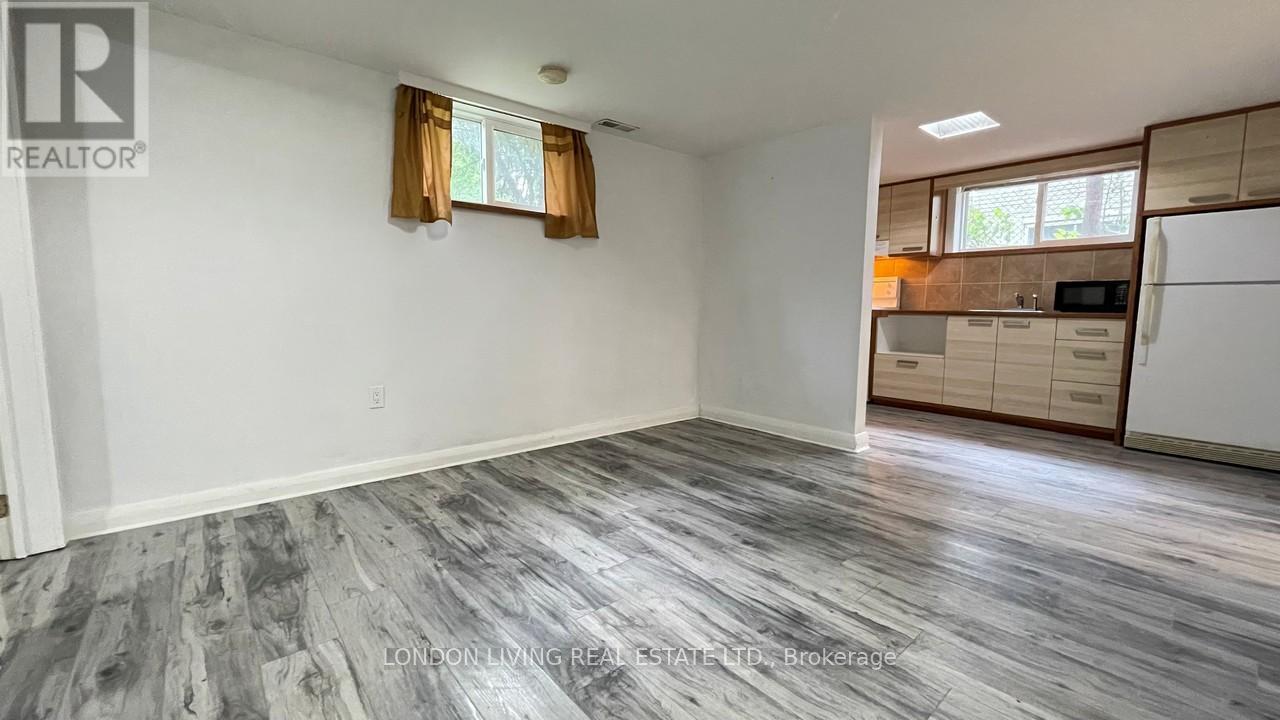 183 Cambridge Street, London North, Ontario  N6H 1N6 - Photo 8 - X12317011