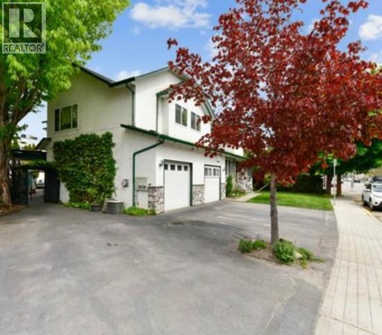 Property at 1506 Dickson Avenue image 3