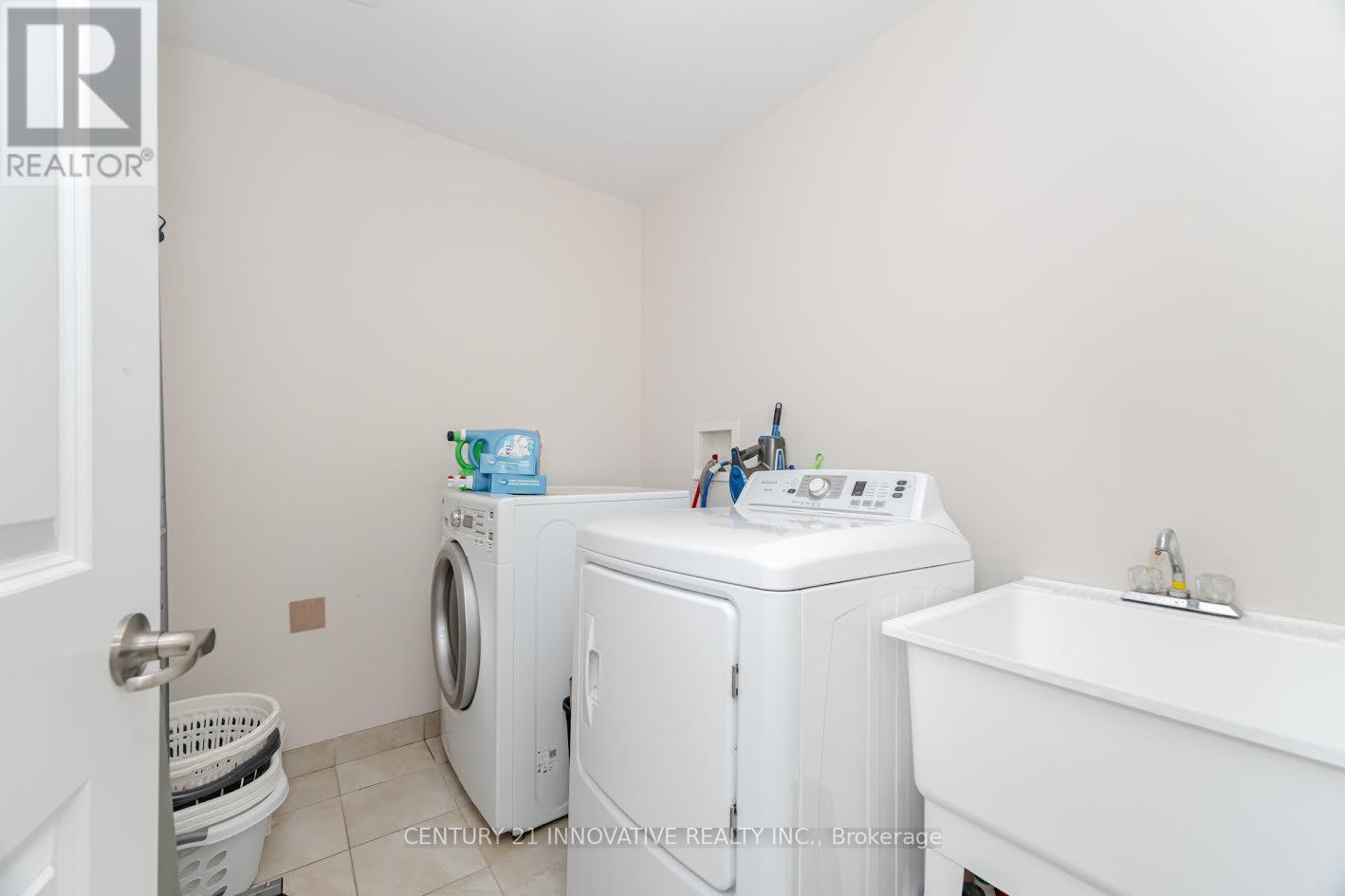 3213 Preserve Drive, Oakville, Ontario  L6M 4J9 - Photo 30 - W12353161