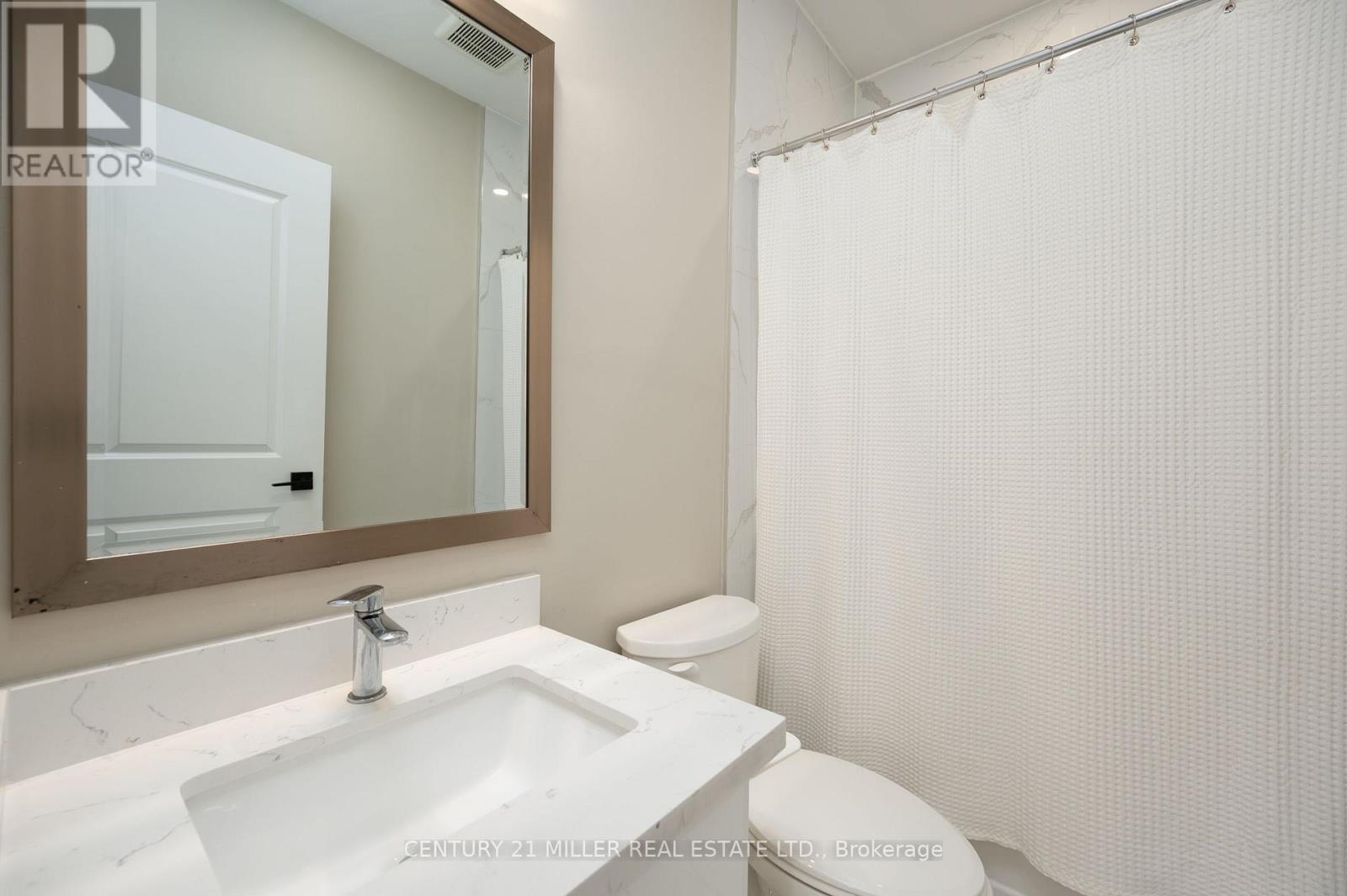 185 Burloak Drive, Oakville, Ontario  L6L 6S7 - Photo 25 - W12353175