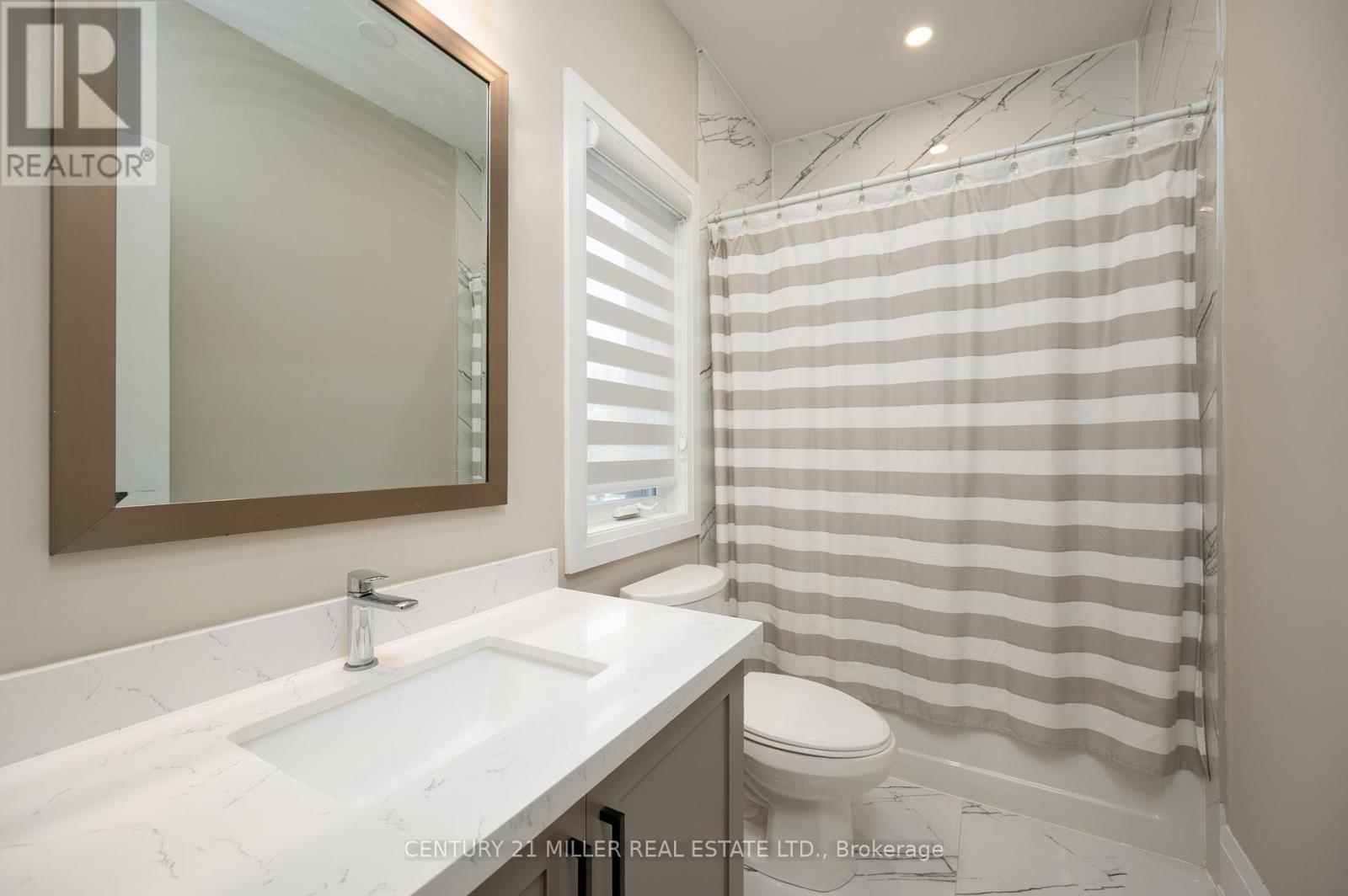 185 Burloak Drive, Oakville, Ontario  L6L 6S7 - Photo 27 - W12353175