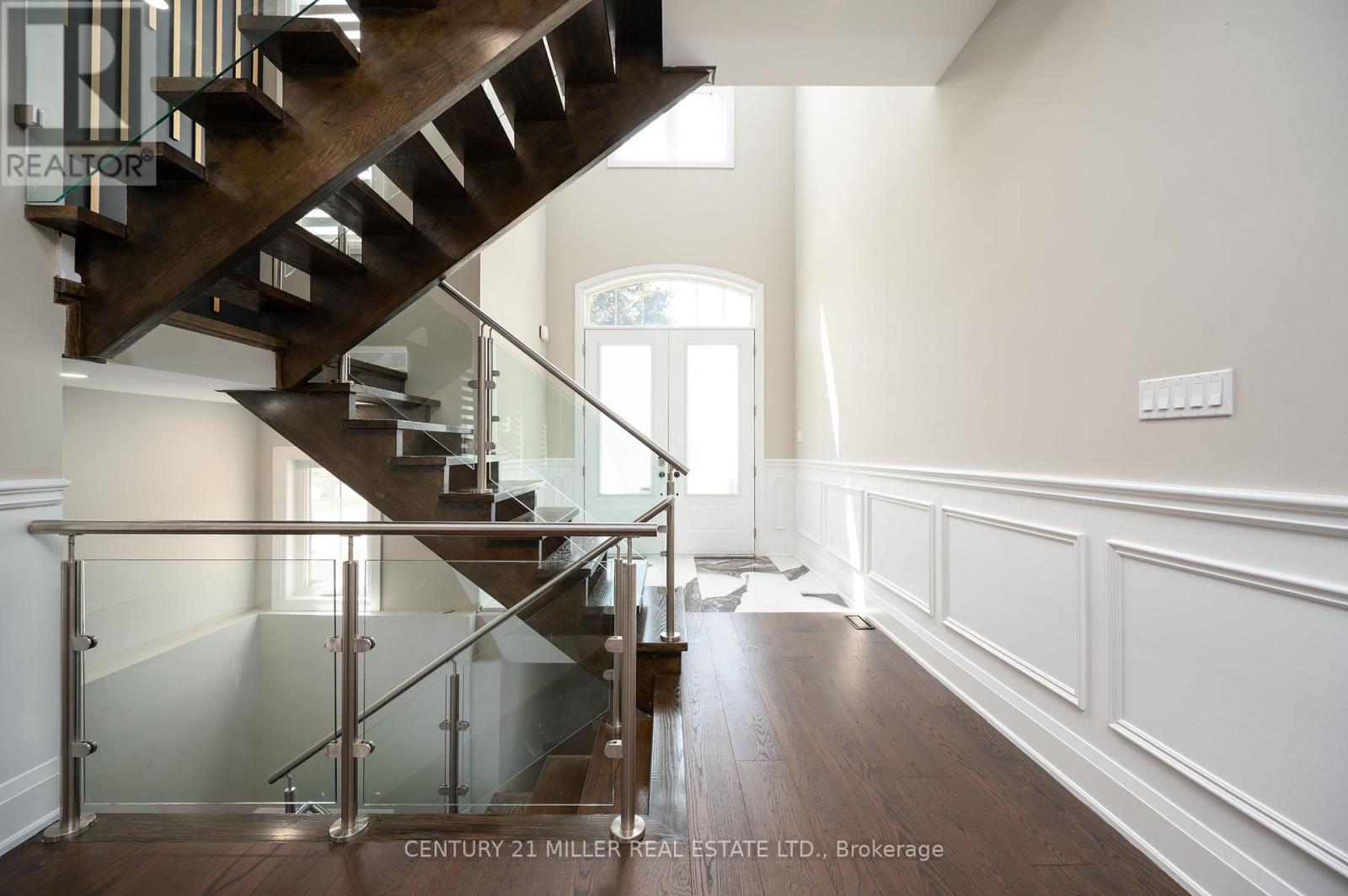 Property at 185 BURLOAK DRIVE image 3