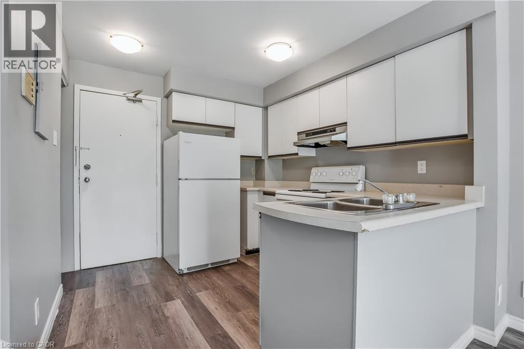 Property at 67 VALLEYVIEW Road Unit# 35 image 4