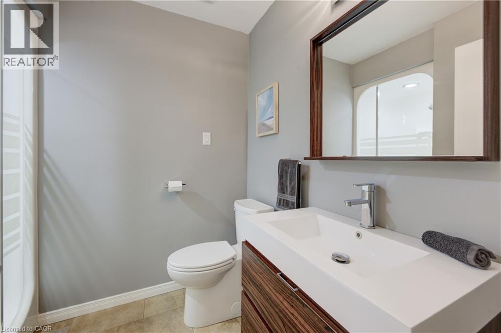 587 Manorwood Court, Waterloo, Ontario  N2K 3L7 - Photo 18 - 40751060