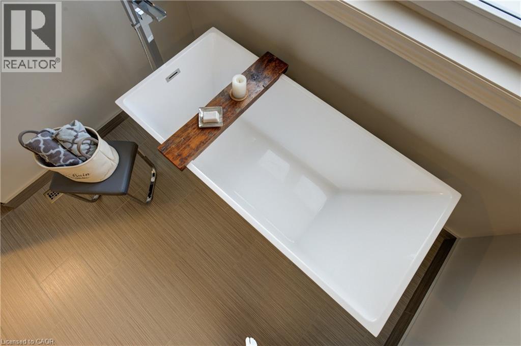 587 Manorwood Court, Waterloo, Ontario  N2K 3L7 - Photo 37 - 40751060