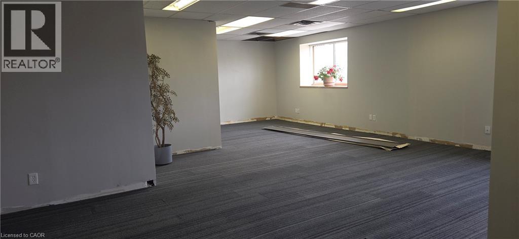 326 Wellington Street N, Kitchener, Ontario  N2H 5K9 - Photo 2 - 40751136