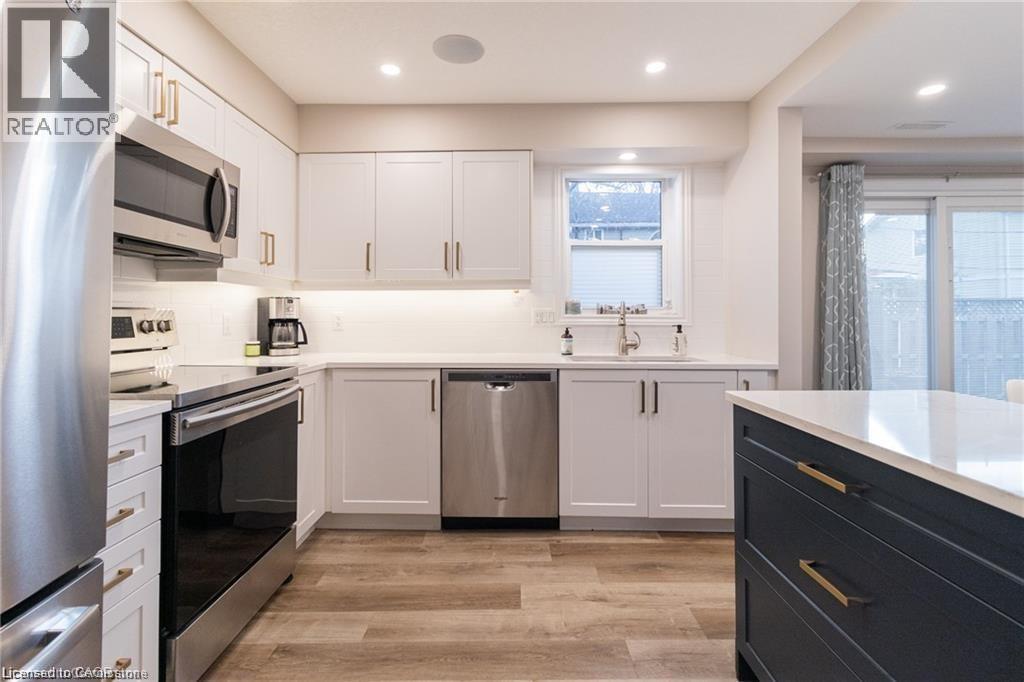 11 Dietrich Crescent, Grand Bend, Ontario  N0M 1T0 - Photo 10 - 40753579