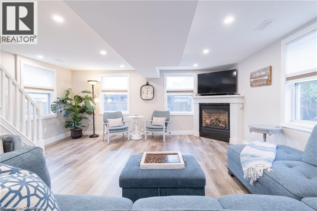 Photo 17 of 25 for 11 Dietrich Crescent