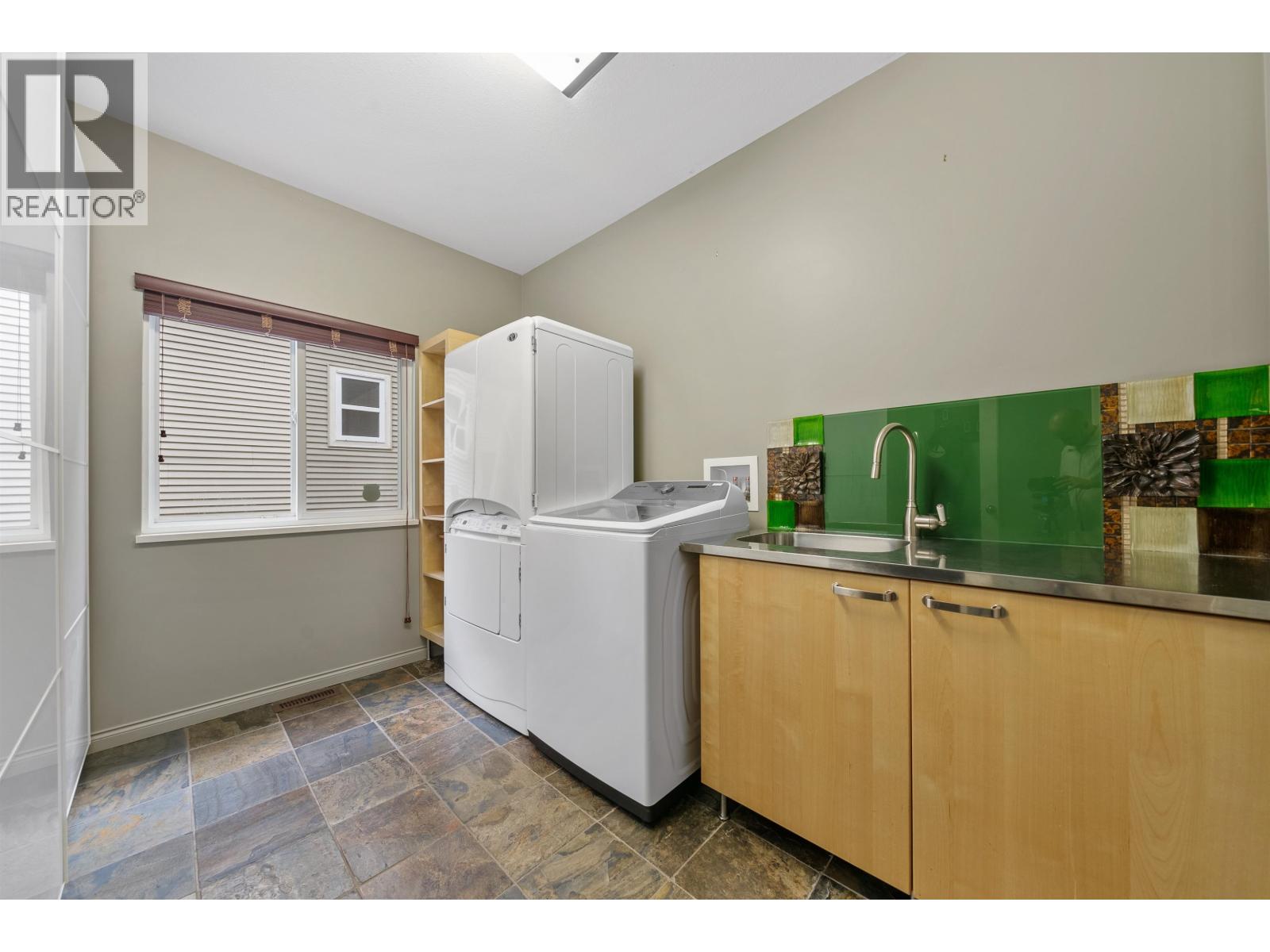 10410 Slatford Street, Maple Ridge, British Columbia V2W 1G3 - Photo 27 - R3038567