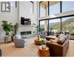 9292 STELLER'S WAY, Whistler, British Columbia