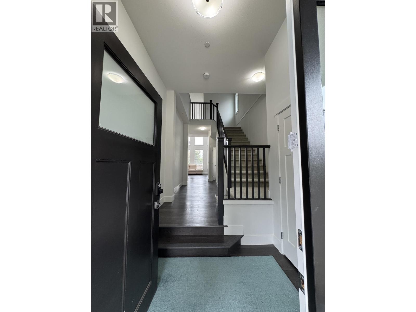 11124 239 Street, Maple Ridge, British Columbia  V2W 0H7 - Photo 2 - R3038570