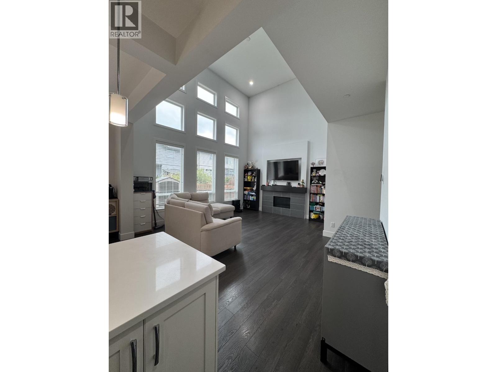 11124 239 Street, Maple Ridge, British Columbia  V2W 0H7 - Photo 6 - R3038570