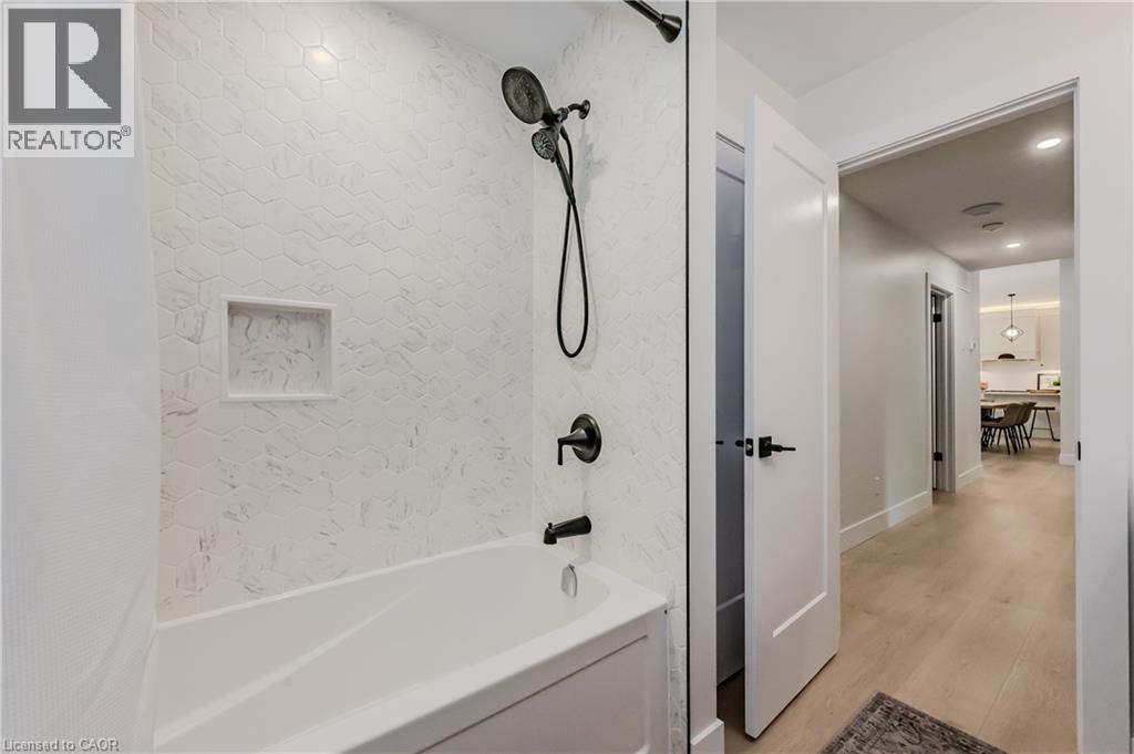 195 Riverbank Drive, Cambridge, Ontario  N3H 4R6 - Photo 33 - 40754982