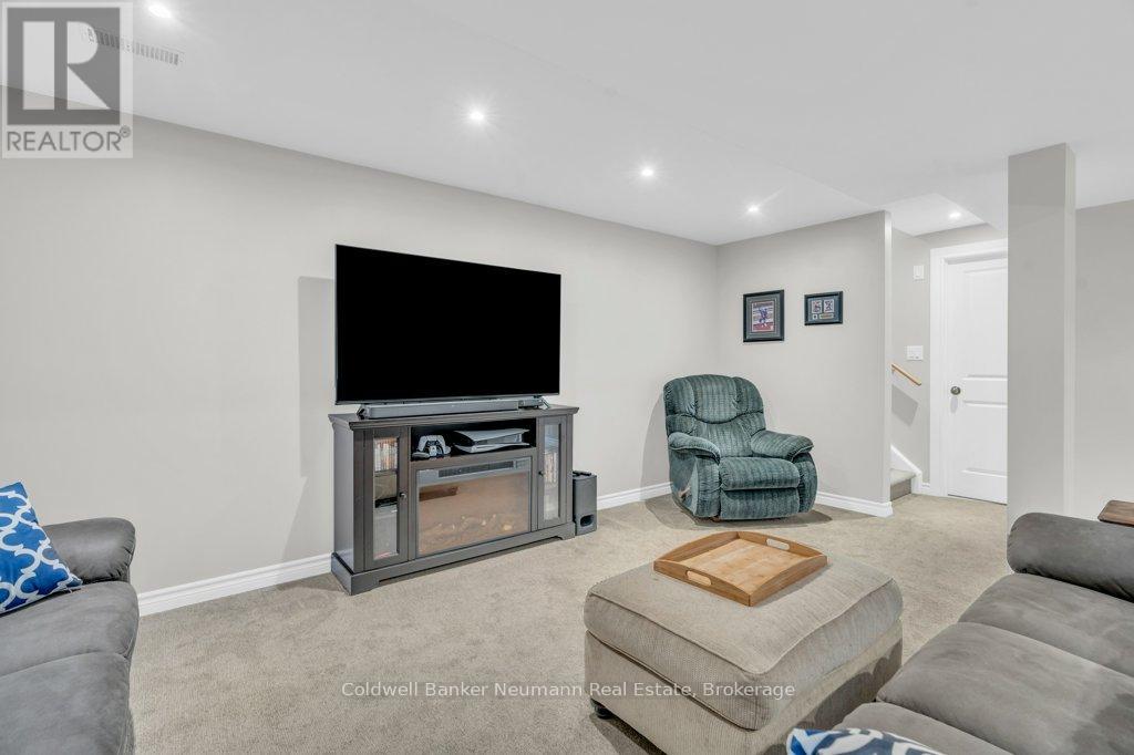 14 Jeffrey Drive, Guelph, Ontario  N1E 0L6 - Photo 28 - X12353214