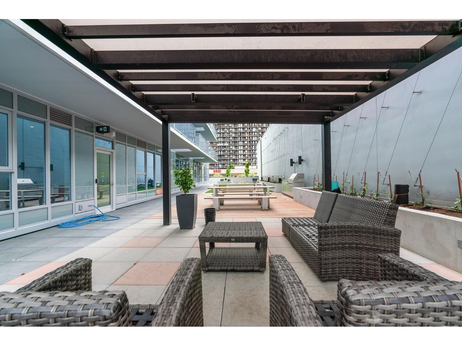 402 13615 Fraser Highway, Surrey, British Columbia V3T 0P7 - Photo 24 - R3038602