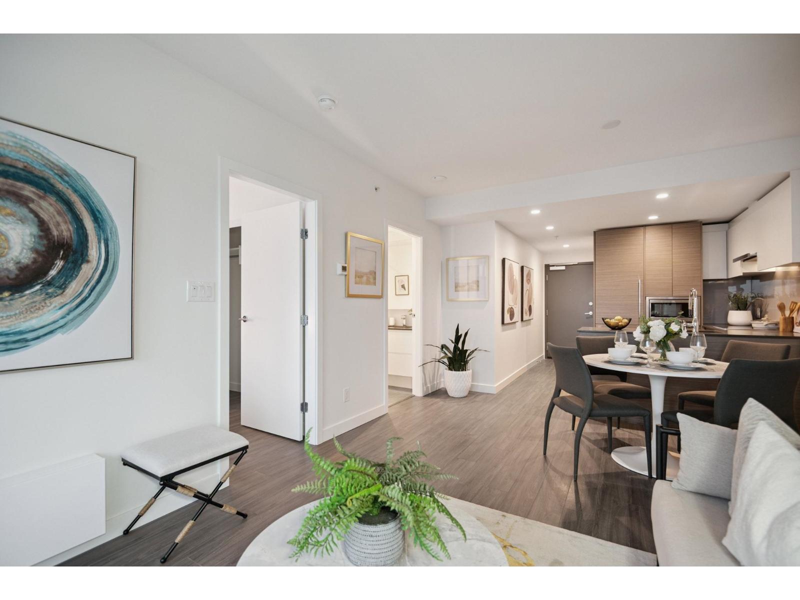 402 13615 Fraser Highway, Surrey, British Columbia V3T 0P7 - Photo 8 - R3038602