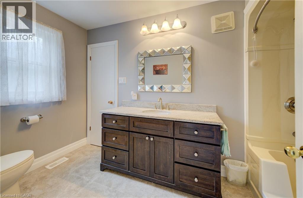 254 Wellington Street W, Mount Forest, Ontario  N0G 2L0 - Photo 18 - 40755214