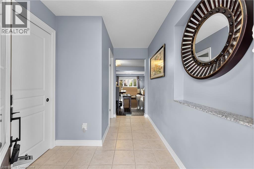 5743 Jake Crescent, Niagara Falls, Ontario  L2H 0G3 - Photo 6 - 40755780