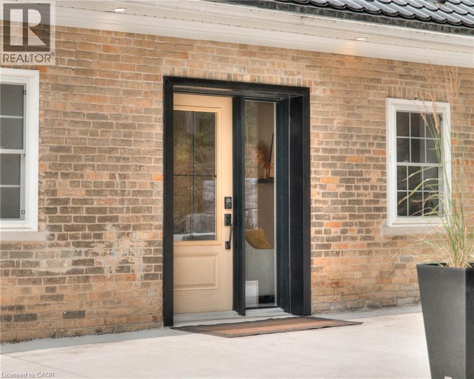 38 Shirk Place, Kitchener, Ontario  N2K 1R4 - Photo 6 - 40756178