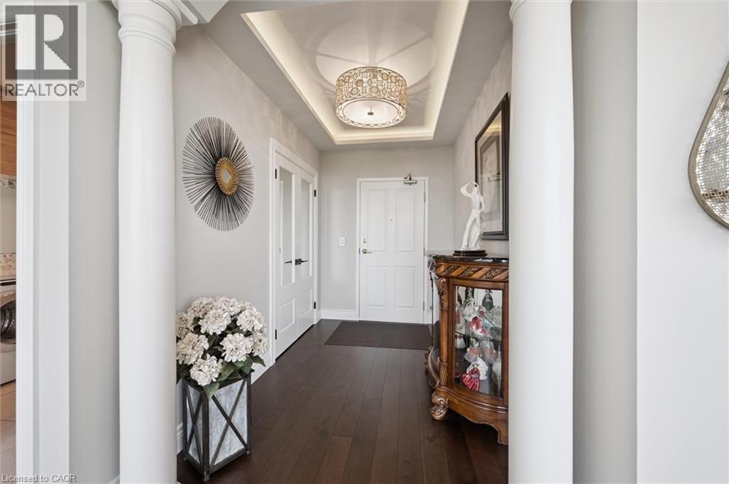 255 Keats Way Unit# 1404, Waterloo, Ontario  N2L 6N6 - Photo 2 - 40756500