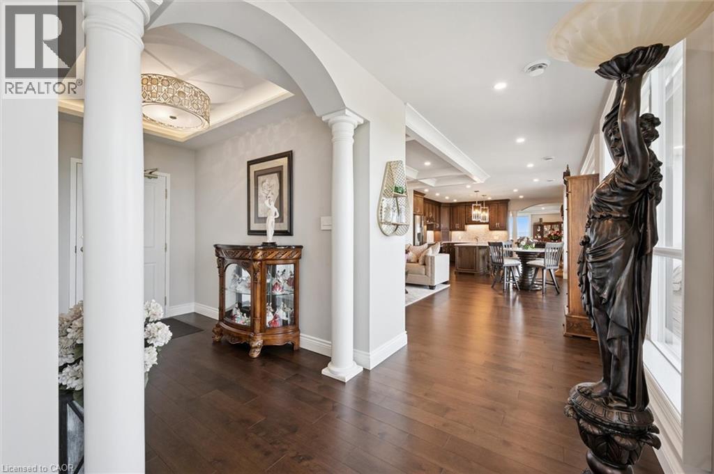 255 Keats Way Unit# 1404, Waterloo, Ontario  N2L 6N6 - Photo 4 - 40756500