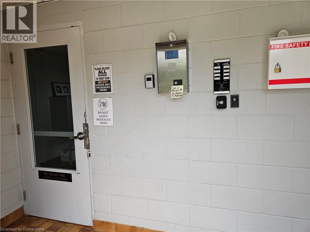 4 Avalon Place Unit# 102, Kitchener, Ontario  N2M 4N6 - Photo 3 - 40760216