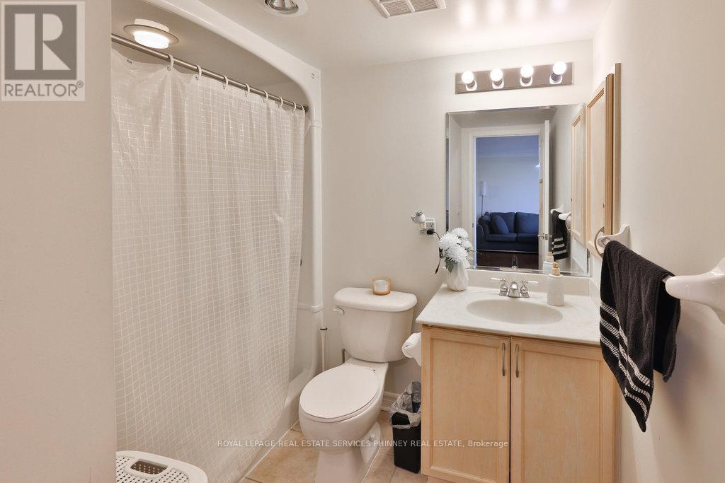 608 - 350 Princess Royal Drive, Mississauga, Ontario  L5B 4N1 - Photo 10 - W12353163