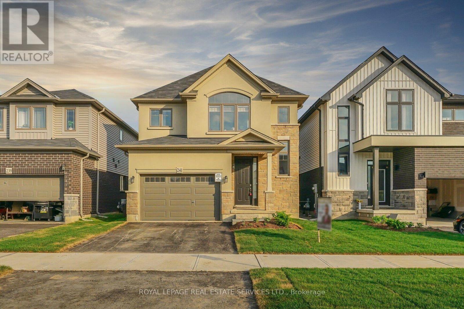 241 Longboat Run, Brantford, Ontario  N3T 5L5 - Photo 2 - X12340368