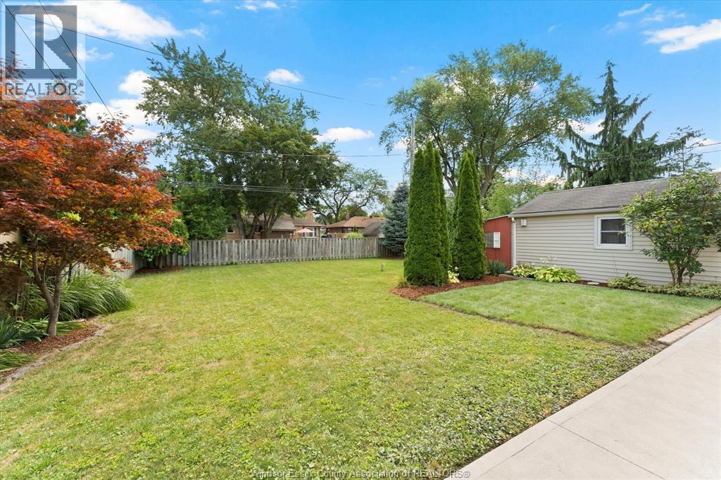 2748 Dandurand, Windsor, Ontario N9E 2E3 - Photo 31 - 25021119