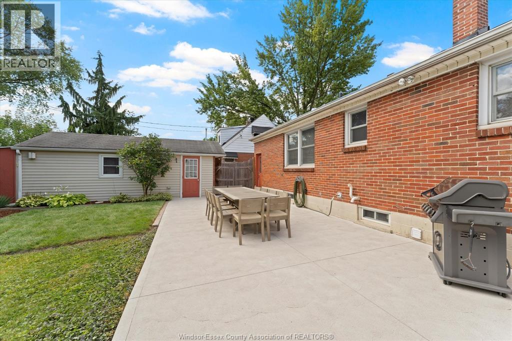 2748 Dandurand, Windsor, Ontario N9E 2E3 - Photo 32 - 25021119