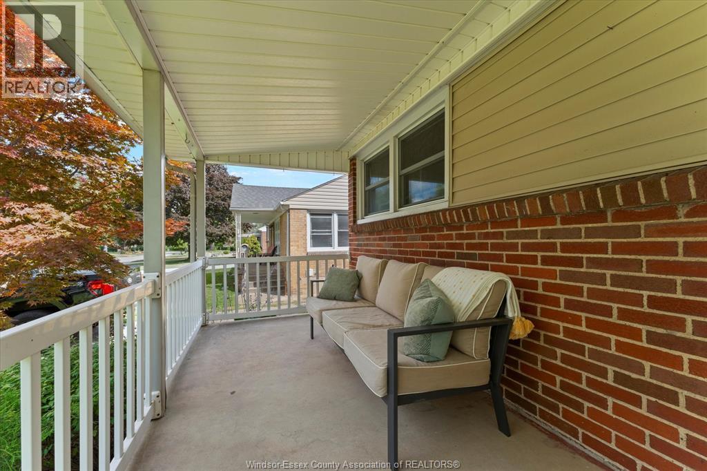 2748 Dandurand, Windsor, Ontario N9E 2E3 - Photo 6 - 25021119