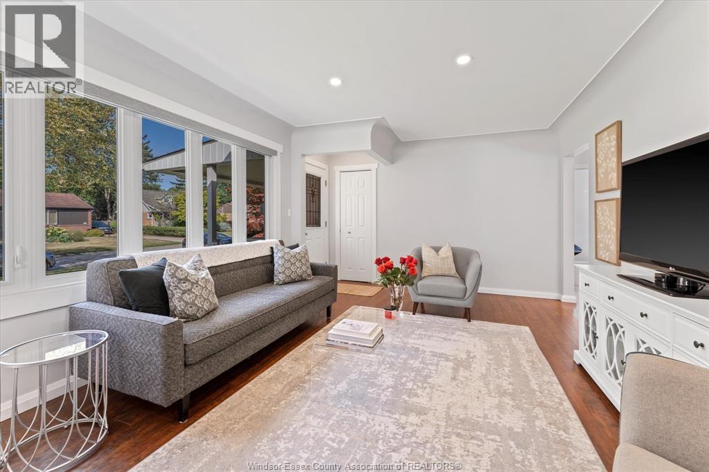 2748 Dandurand, Windsor, Ontario N9E 2E3 - Photo 7 - 25021119