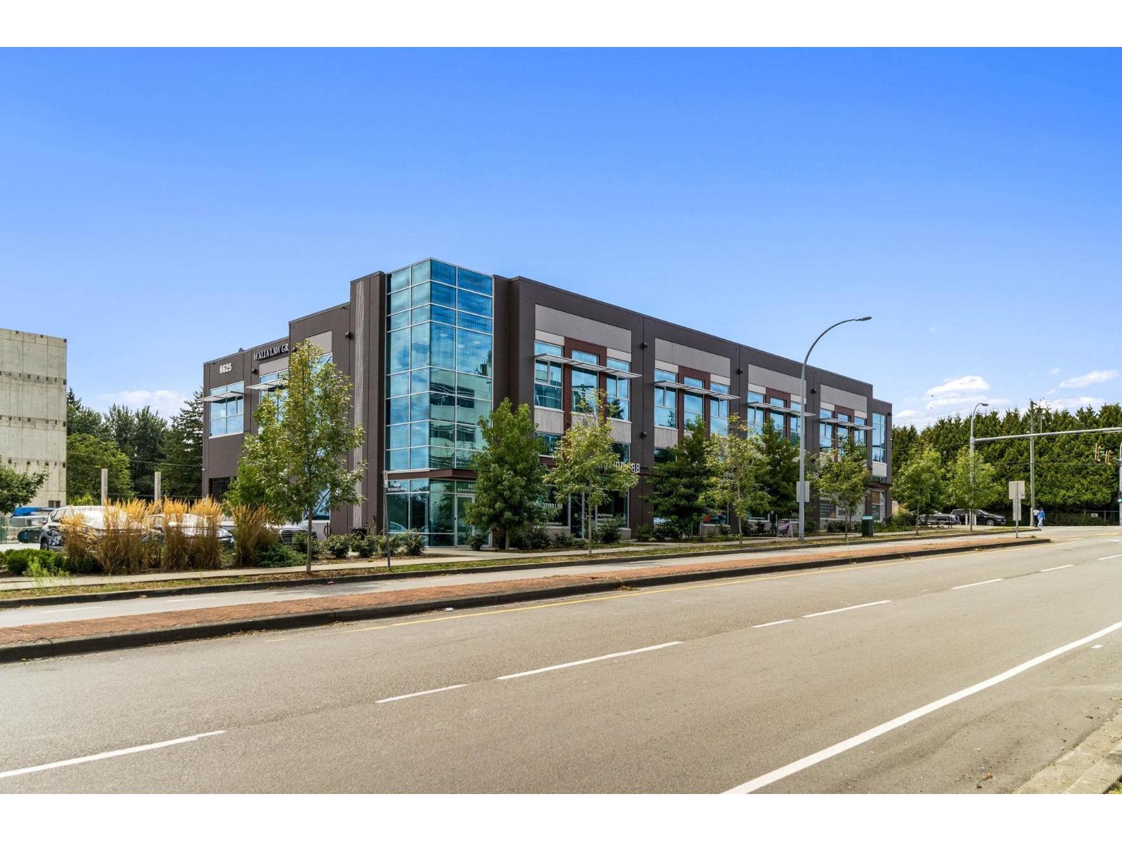 202 6625 152a Street, Surrey, British Columbia  V3S 3L4 - Photo 3 - C8071559