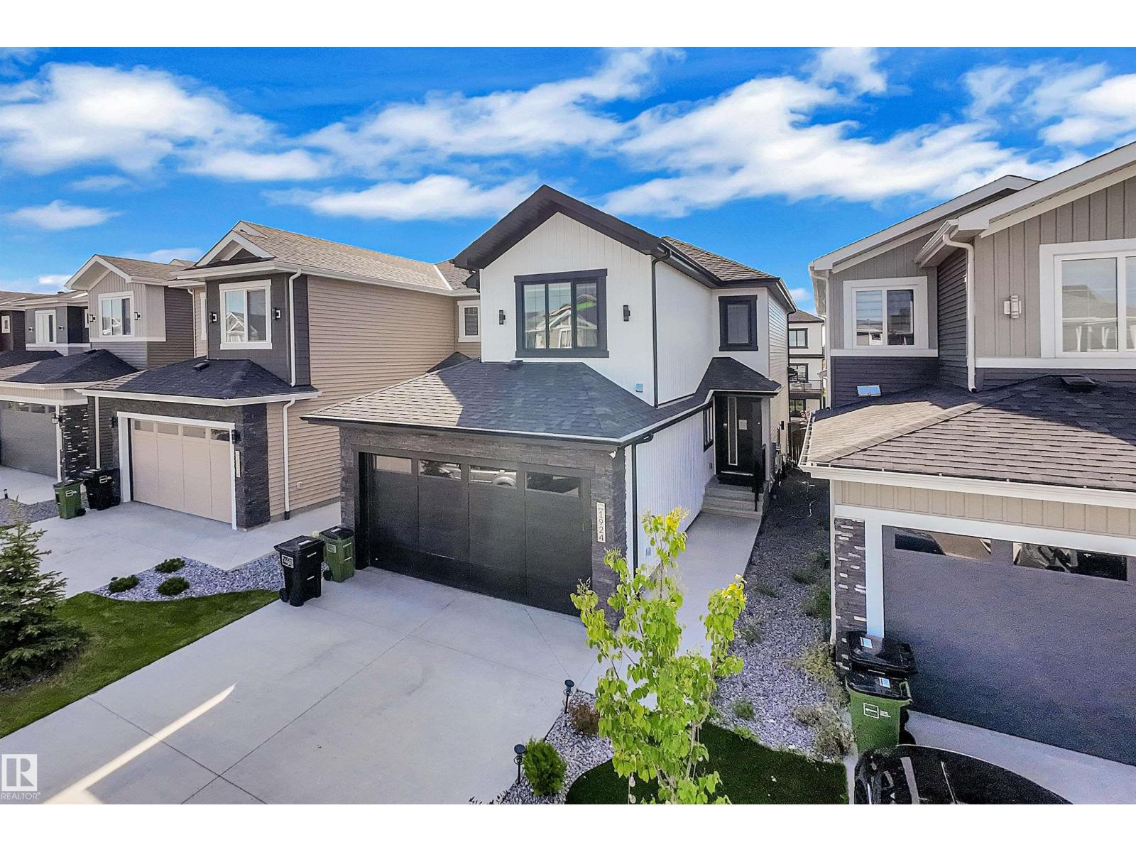 1924 164 St Sw, Edmonton, Alberta  T6W 5J9 - Photo 4 - E4453698