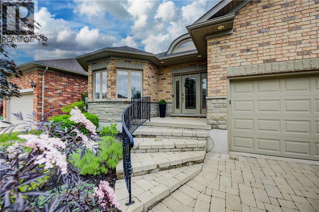 26 Orchard Way, New Hamburg, Ontario  N3A 4P7 - Photo 3 - 40743527