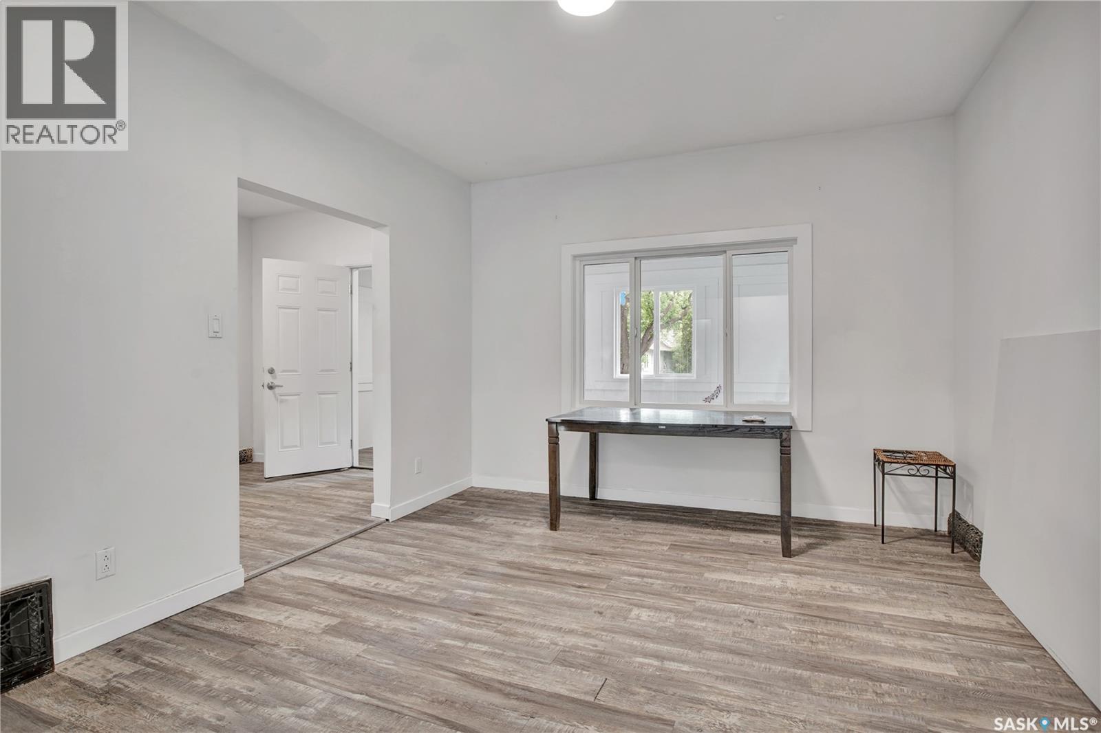 221 N Avenue S, Saskatoon, Saskatchewan  S7M 2N1 - Photo 10 - SK016052