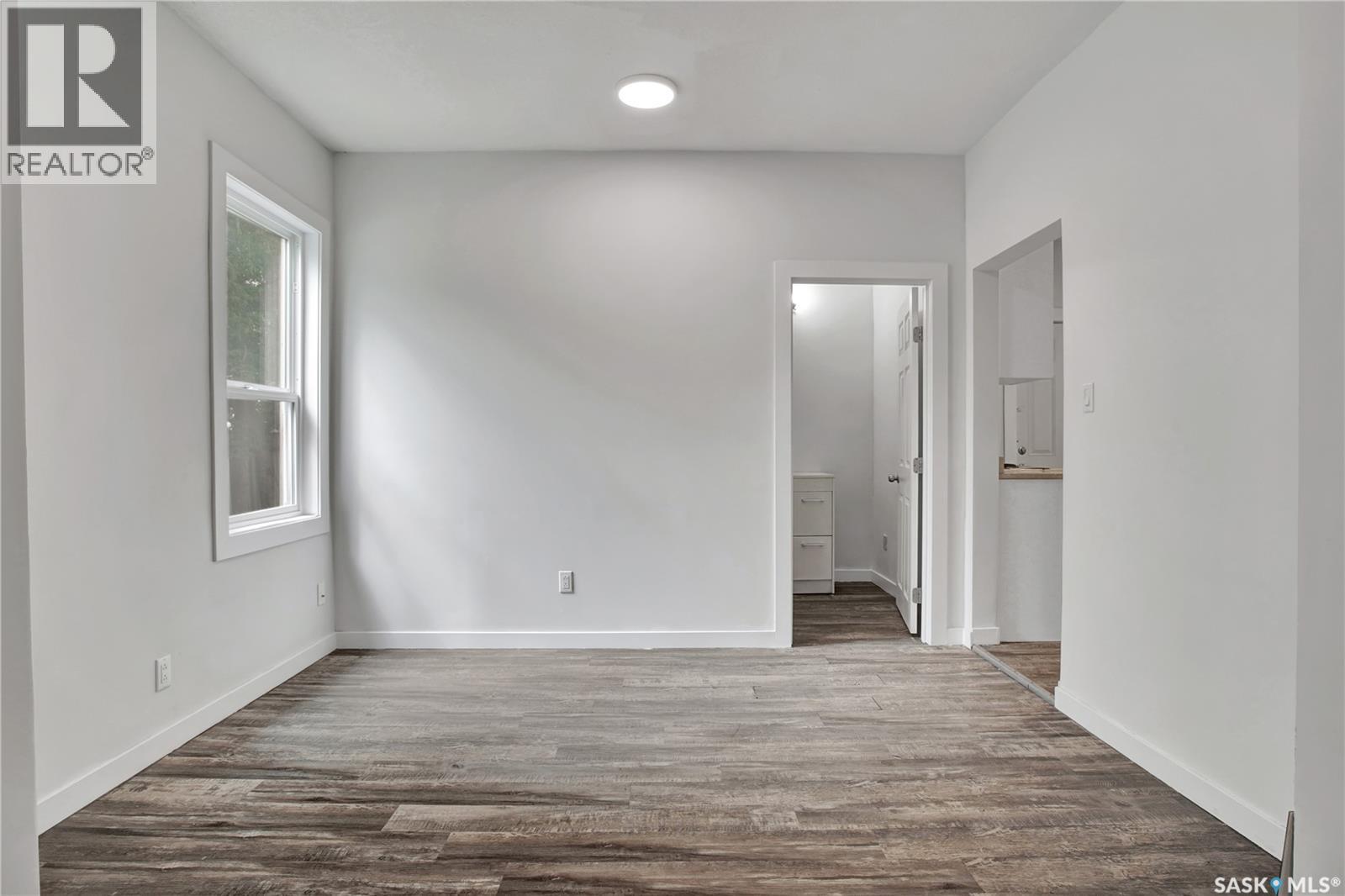 221 N Avenue S, Saskatoon, Saskatchewan  S7M 2N1 - Photo 11 - SK016052