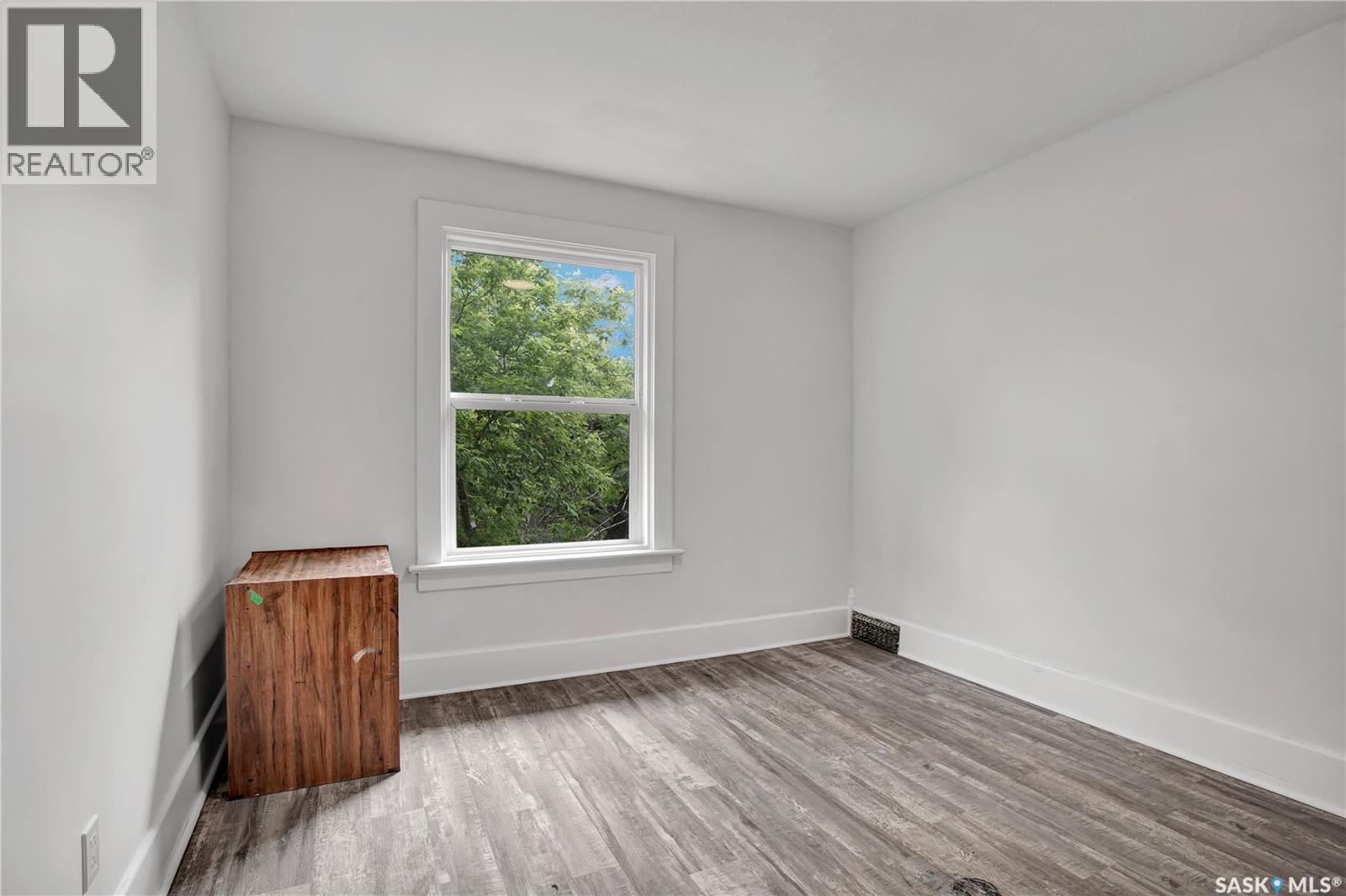 221 N Avenue S, Saskatoon, Saskatchewan  S7M 2N1 - Photo 17 - SK016052