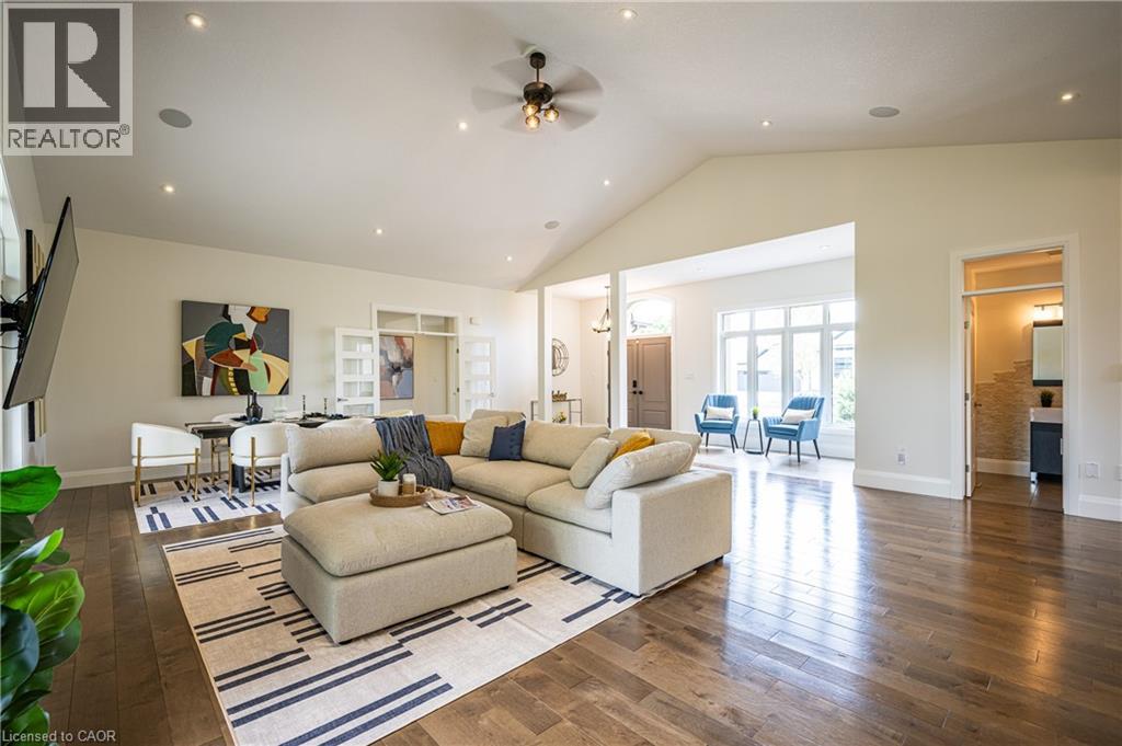 Photo 13 of 50 for 39 Earlscourt Terrace