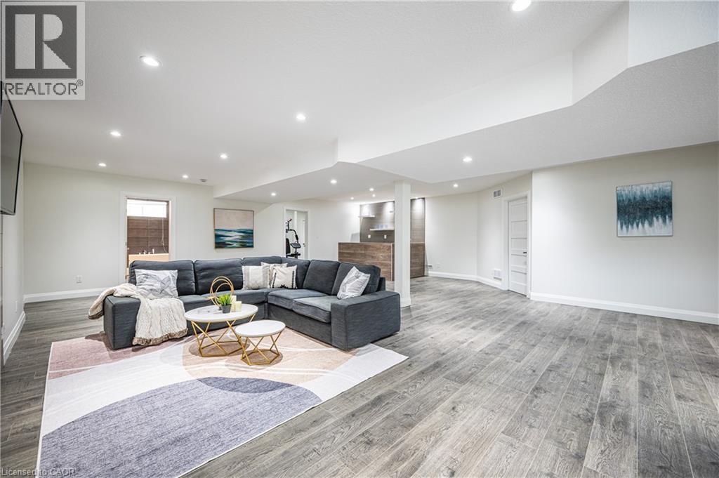 Photo 41 of 50 for 39 Earlscourt Terrace