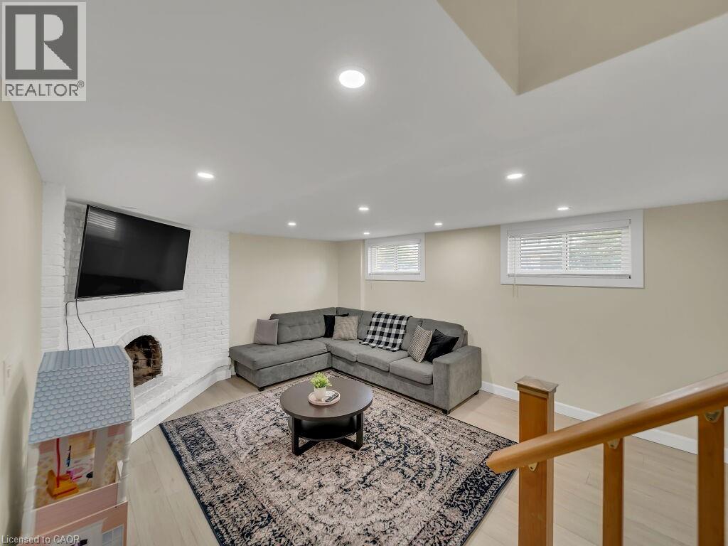 75 Bettley Crescent, Kitchener, Ontario  N2B 2N7 - Photo 33 - 40745967