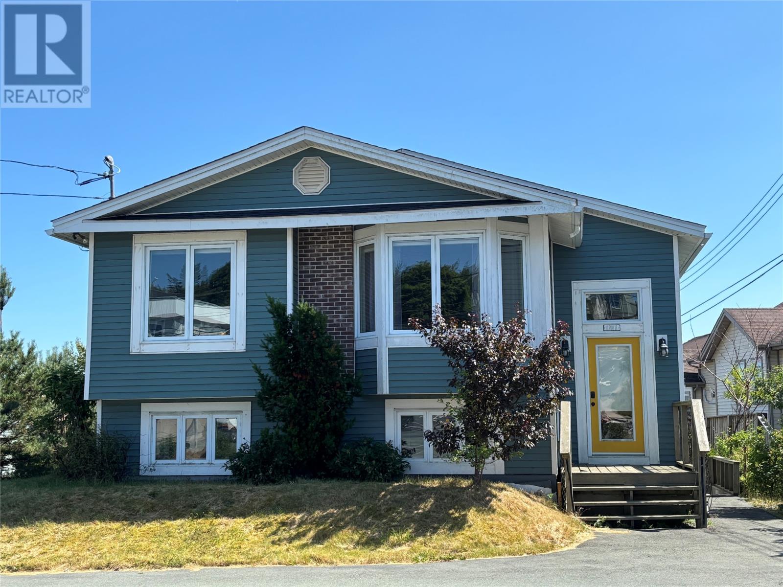 1527 Topsail Road, Parasidse, Newfoundland & Labrador