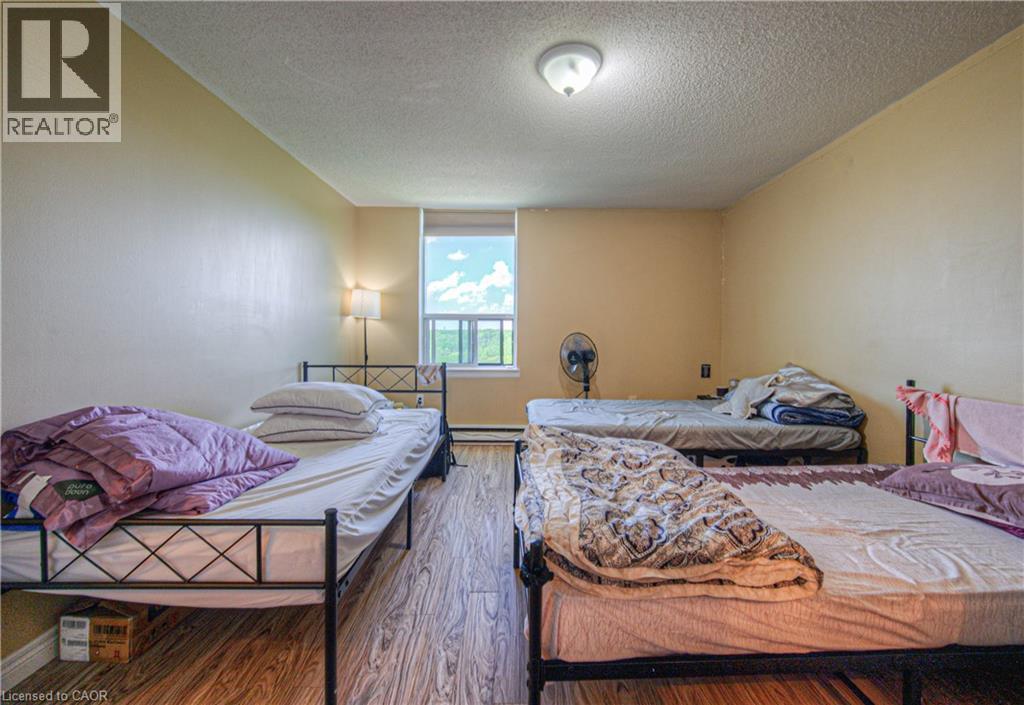 35 Green Valley Drive Unit# 1412, Kitchener, Ontario  N2P 2A5 - Photo 18 - 40750274